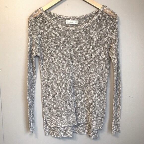 Abercrombie Kids Gray Knit Long Sleeve Pullover Sweater A&F - Picture 1 of 9